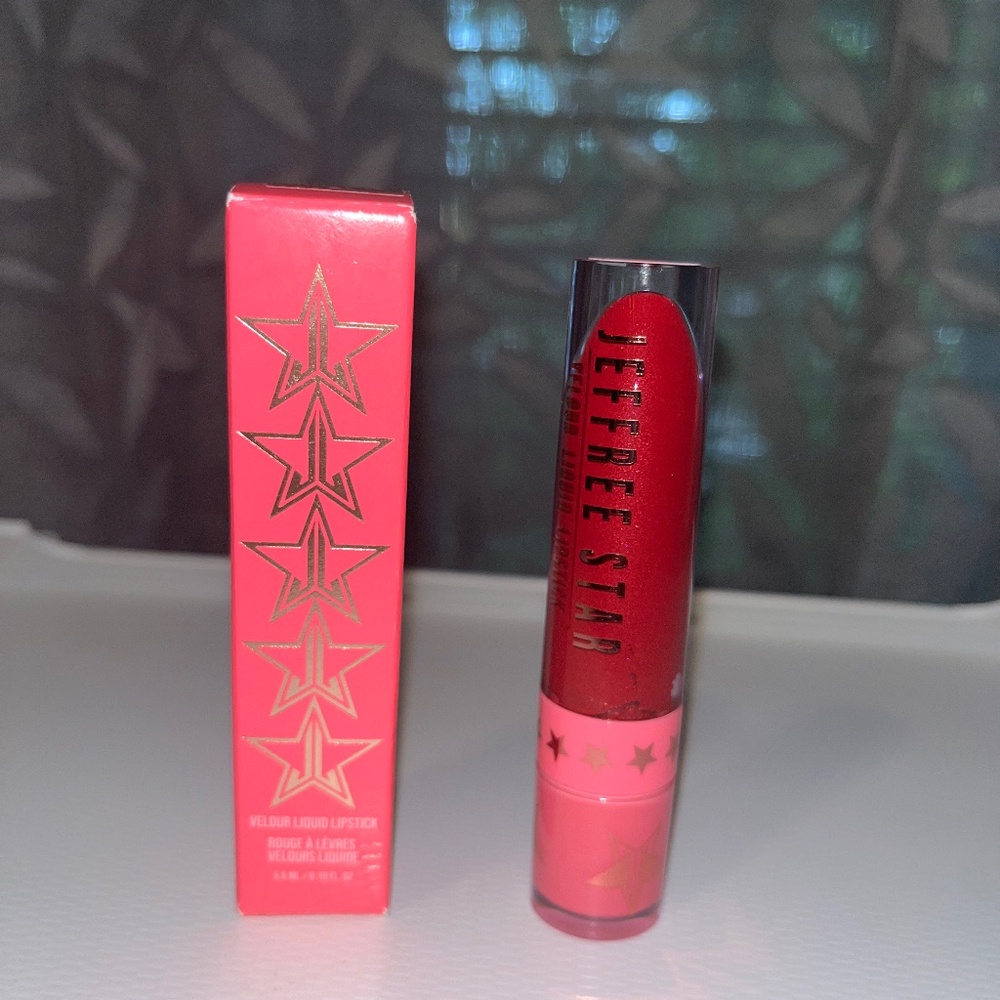 Jeffrey Star NIB  Velour Liquid Lipstick, Hi How Are You?